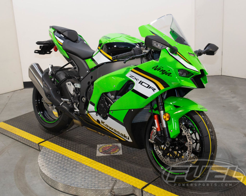 121z
 シャープ　大型冷蔵庫　300l以上　両開き　自動製氷付き　ブラウン 1:24 Nissan Z 2023 (Nissan Fairlady Z RZ34) - 24363