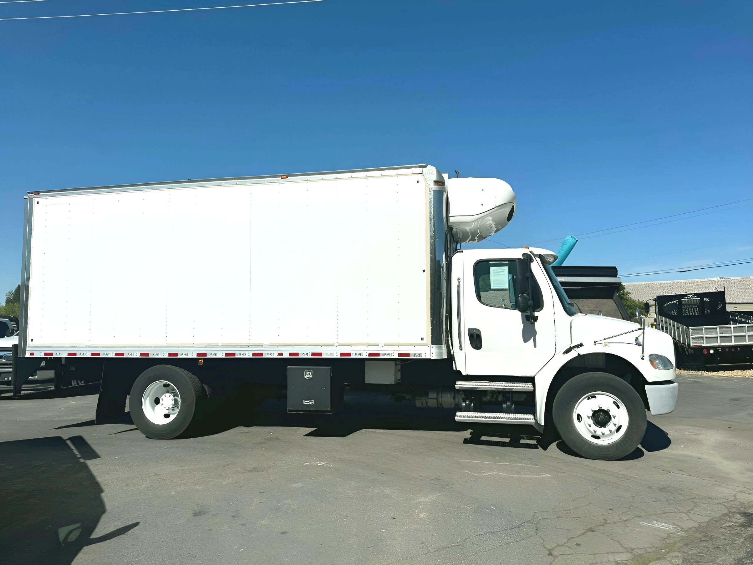 2018 FREIGHTLINER BUSINESS CLASS M2 106 in Boise, ID