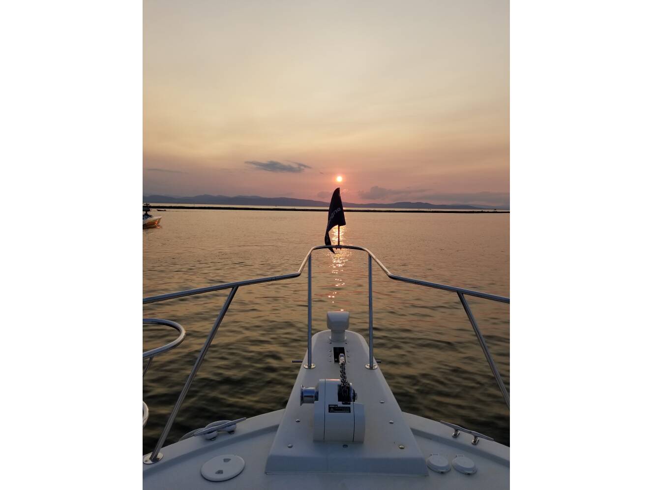 A photo of this 1989 Chris-Craft 381