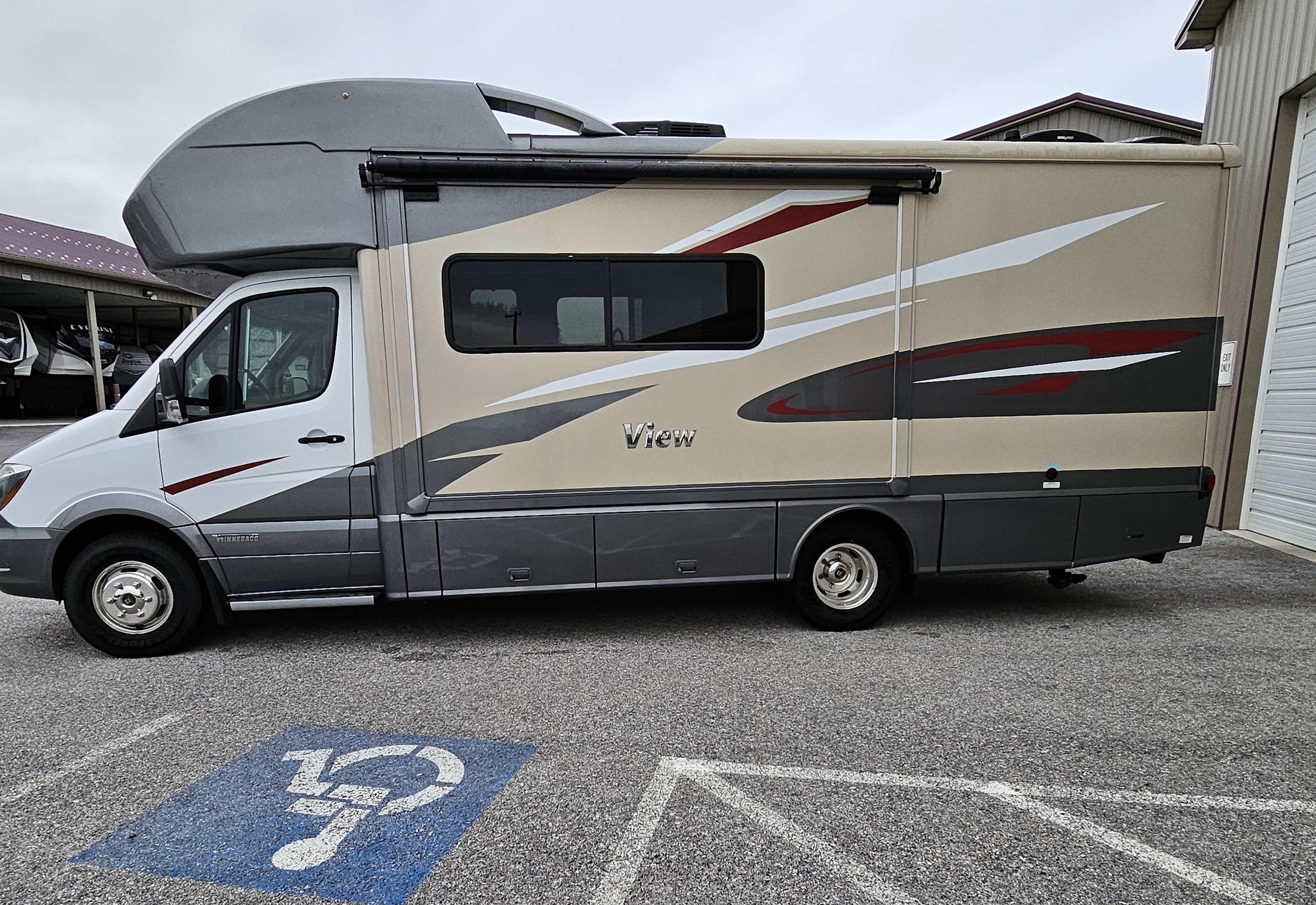 2018 Winnebago VIEW 24J RV
