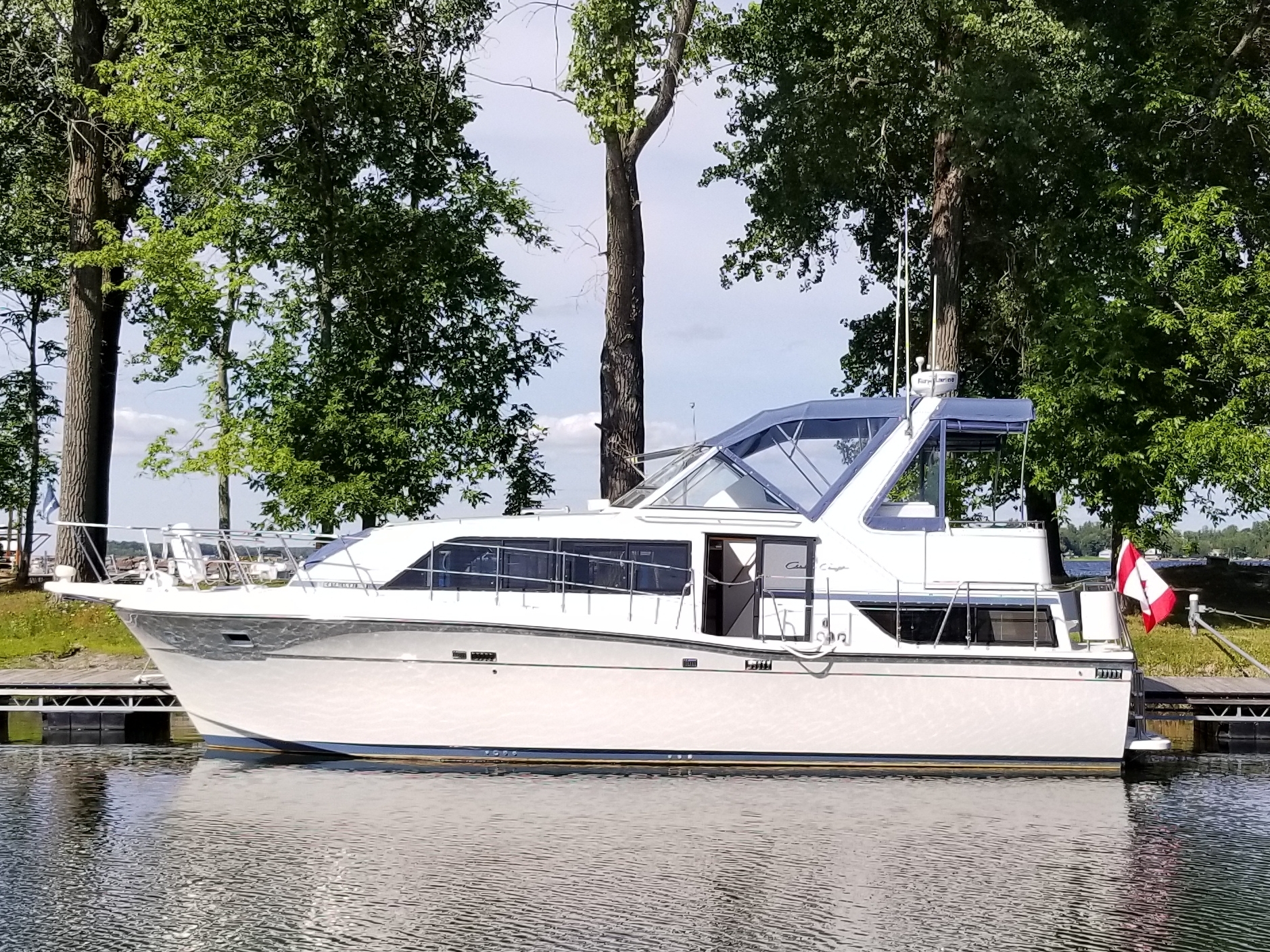 1989 Chris-Craft 381 in rouses point NY