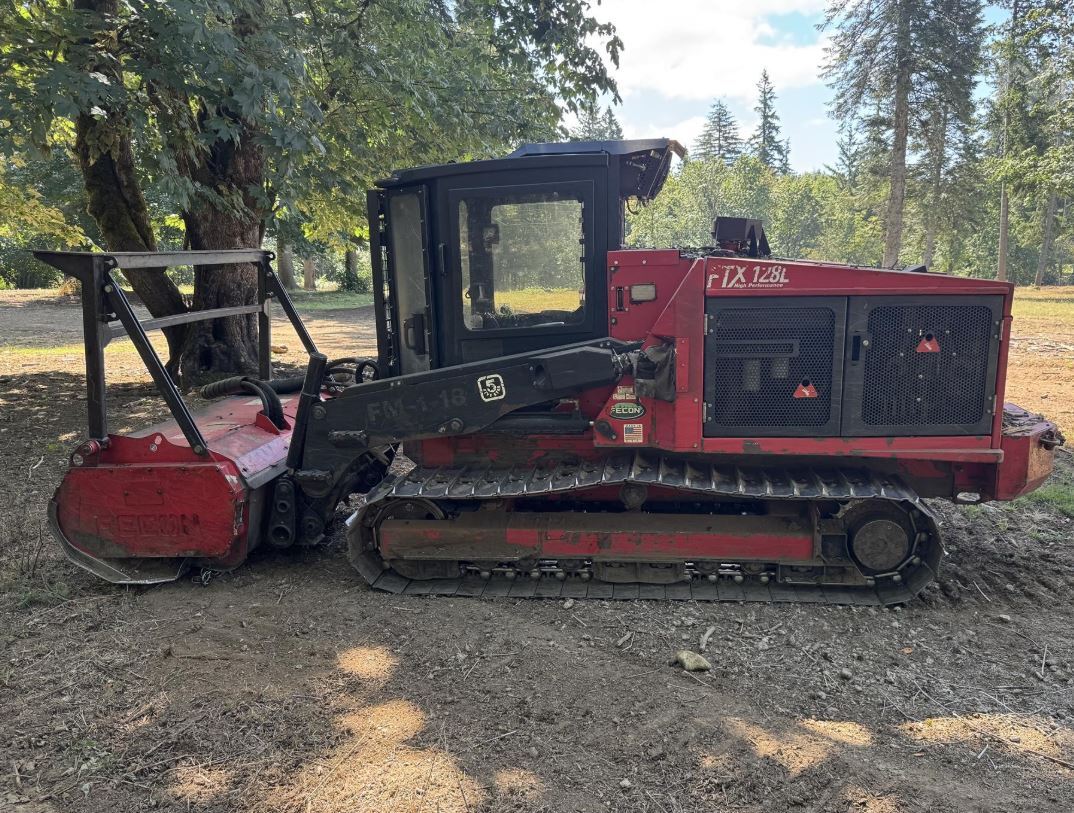 2016 FECON FTX128L in La Center, WA