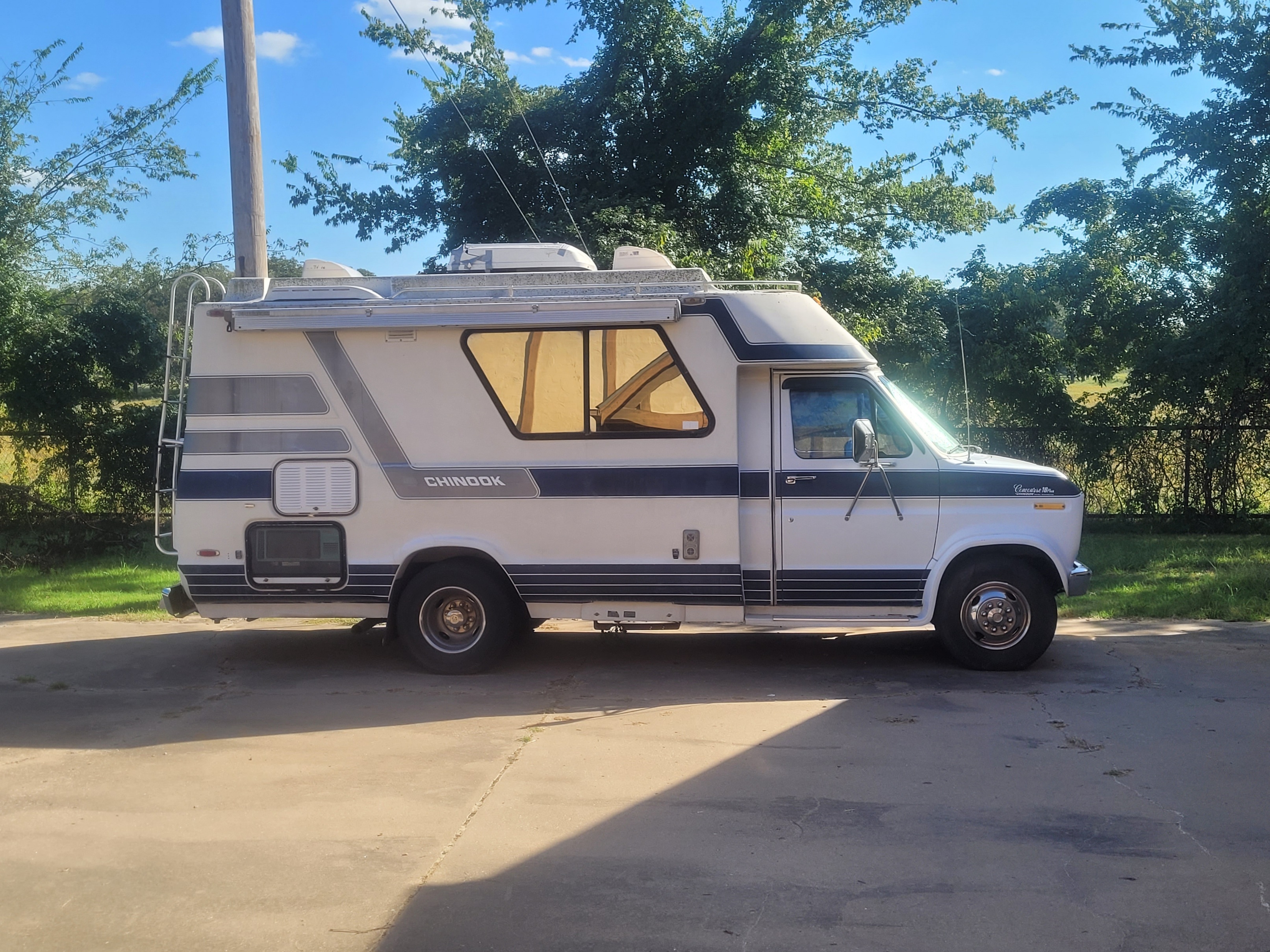 1989 Chinook CONCOURSE E350 RV