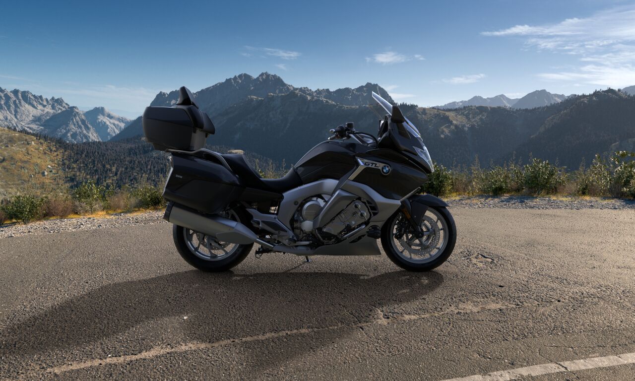 ととと 1/64 Kaido House & Mini GT Datsun Street 510 Racing V1