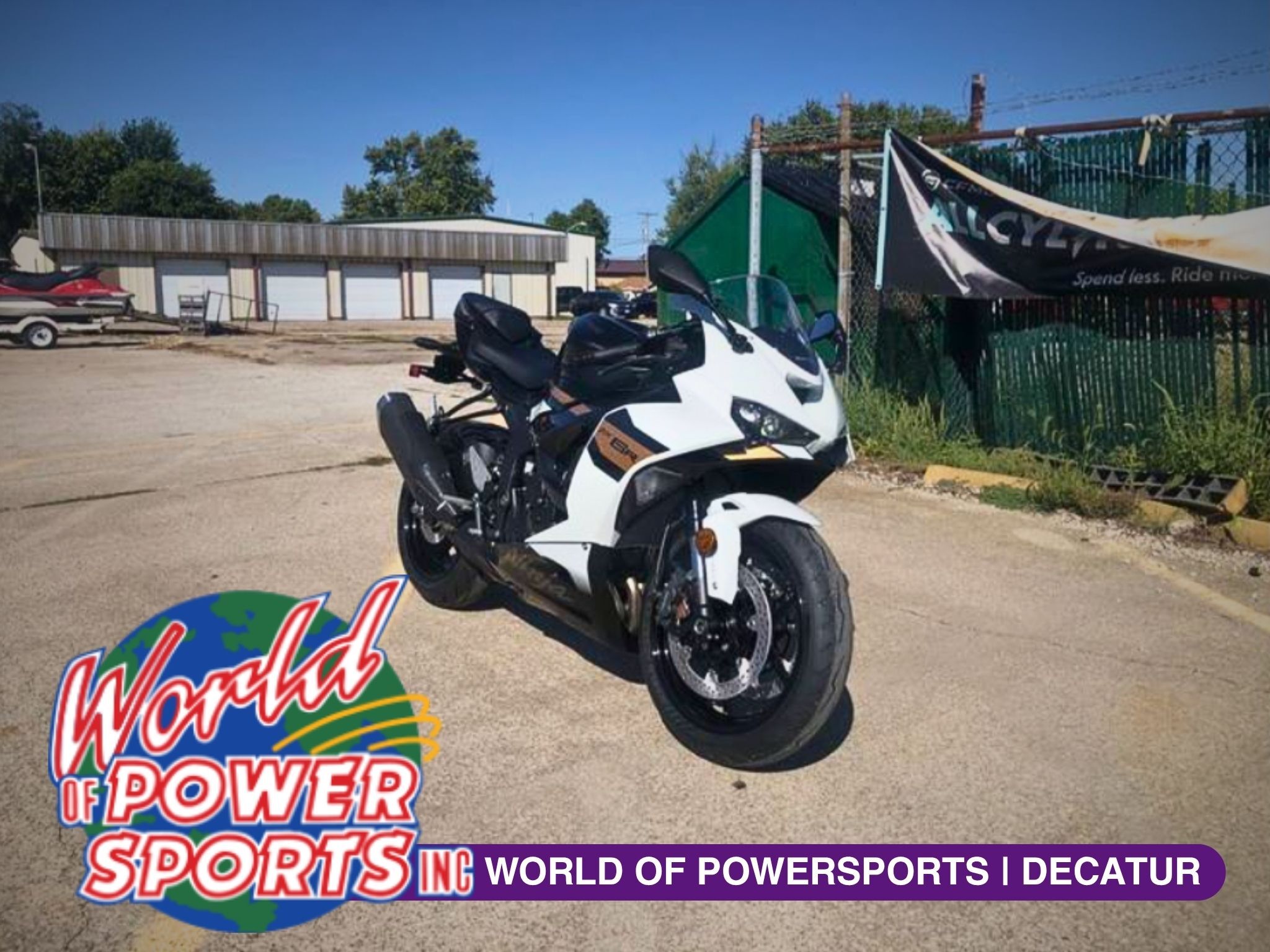 シャルル White Standard Motorcycles For Sale Near Louisville, IL