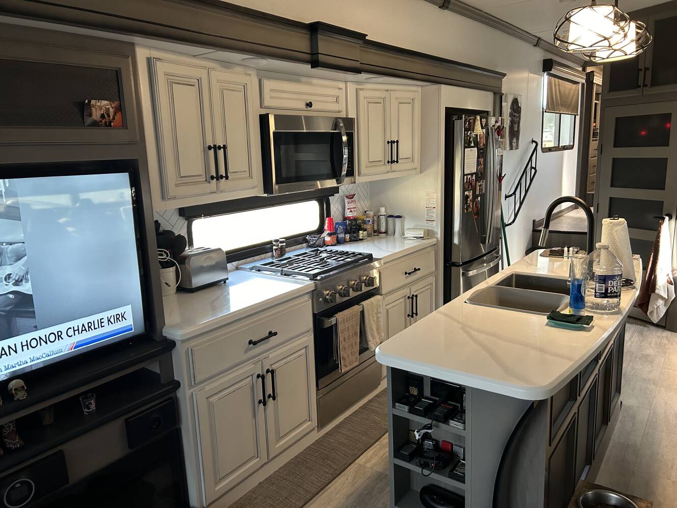 A photo of this 2023 Keystone MONTANA 3781RL