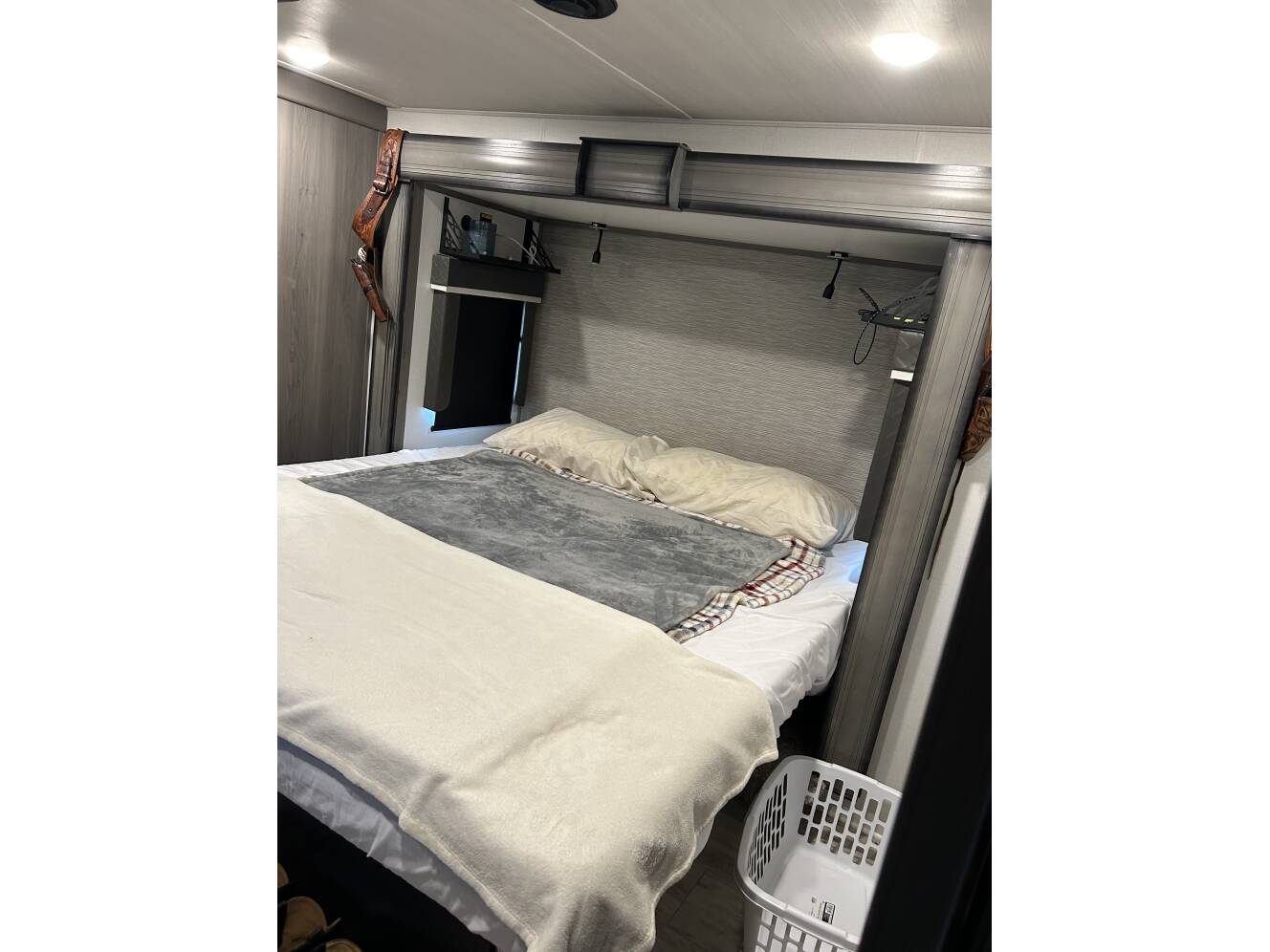 A photo of this 2023 Keystone MONTANA 3781RL
