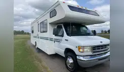 2001 Four Winds 5000 28A RV