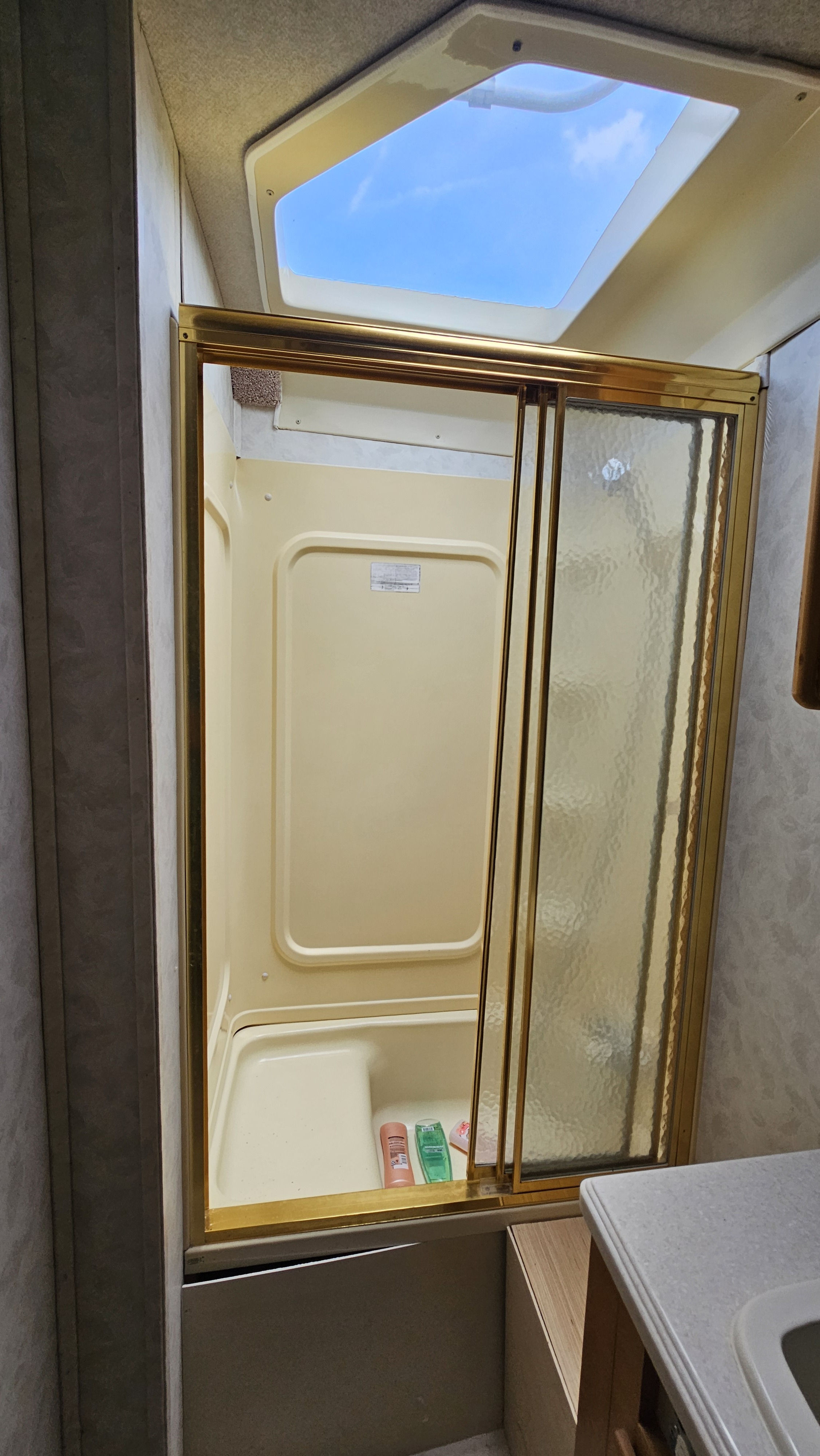 2005 Rexhall REXAIR 3650RB in naples FL