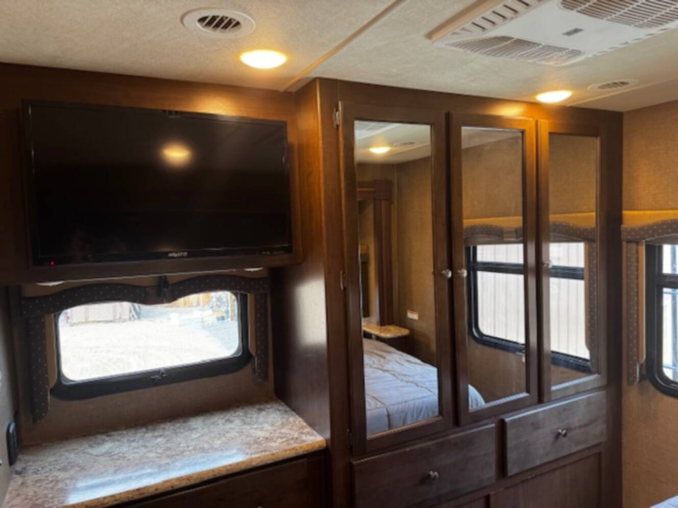 A photo of this 2018 Thor Motor Coach Windsport 34P