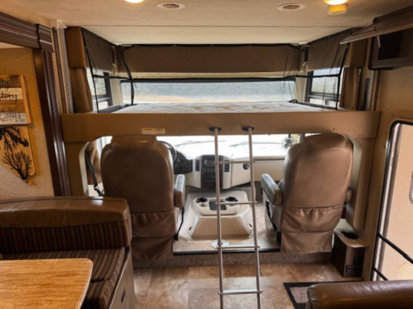 A photo of this 2018 Thor Motor Coach Windsport 34P