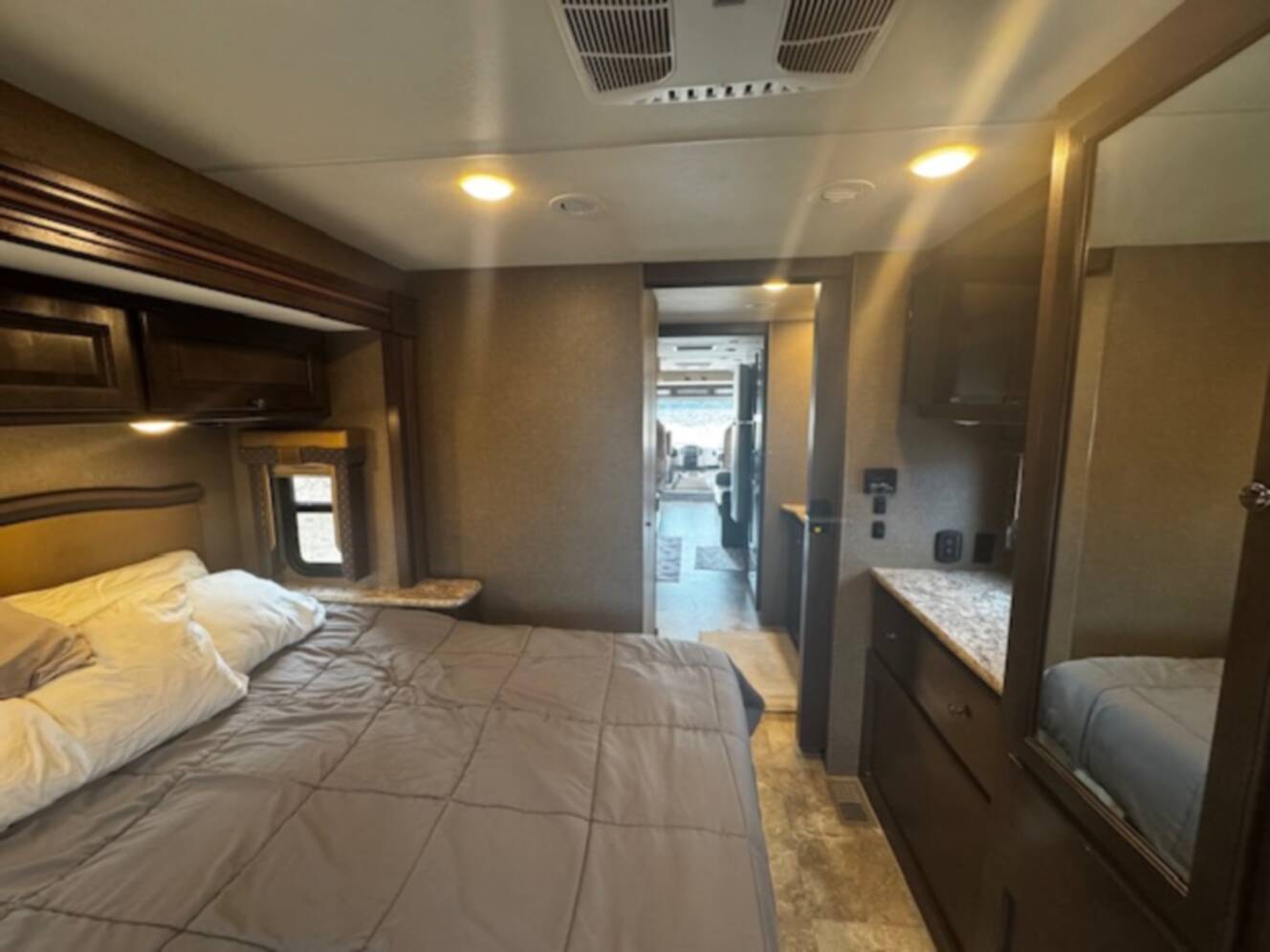 A photo of this 2018 Thor Motor Coach Windsport 34P