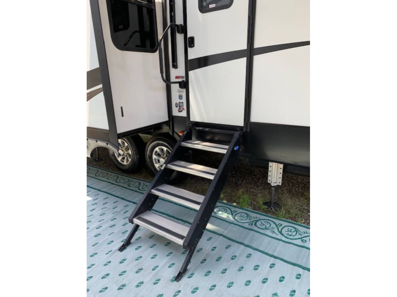 A photo of this 2020 Heartland Bighorn Traveler 32RS