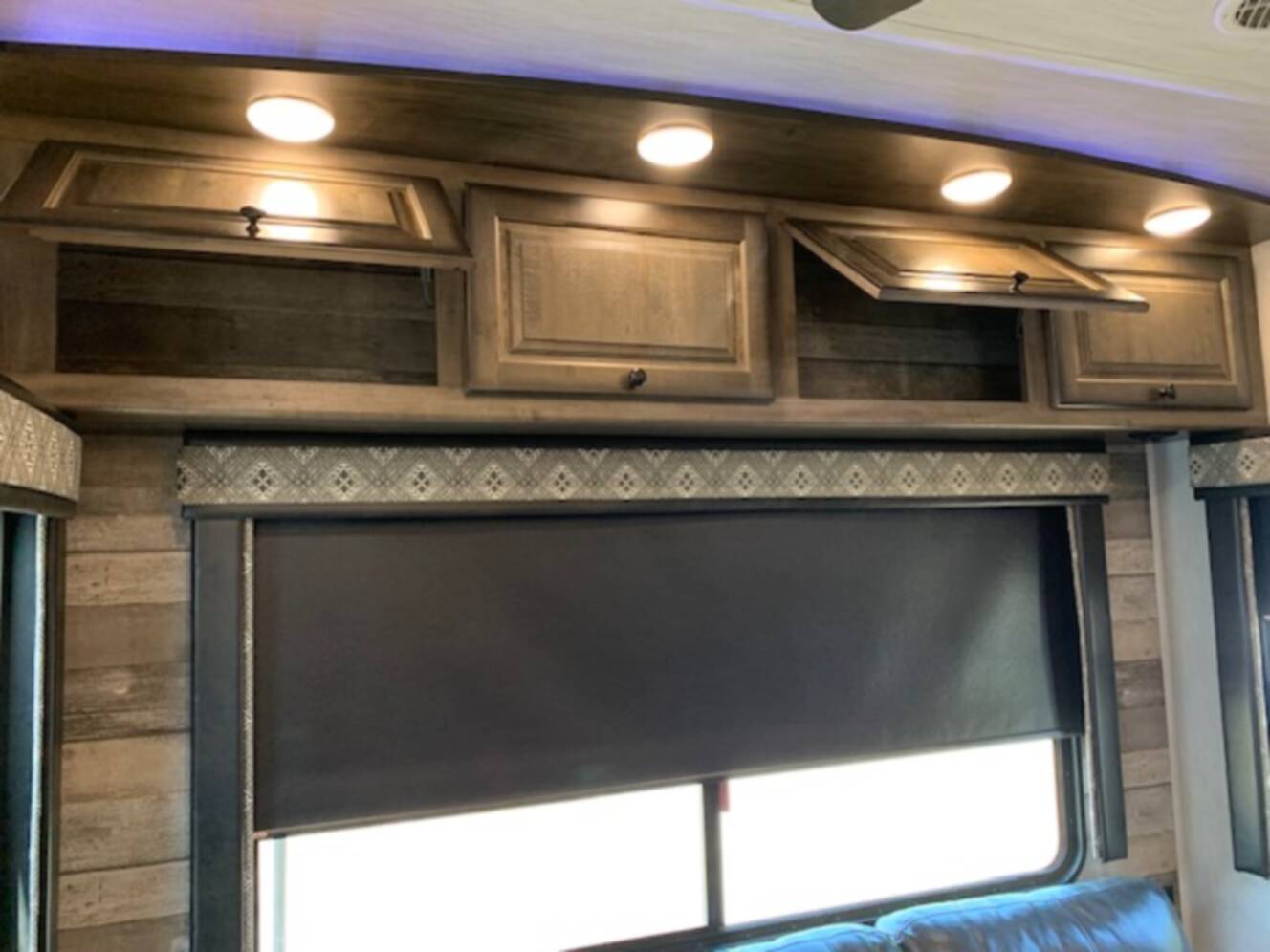 A photo of this 2020 Heartland Bighorn Traveler 32RS