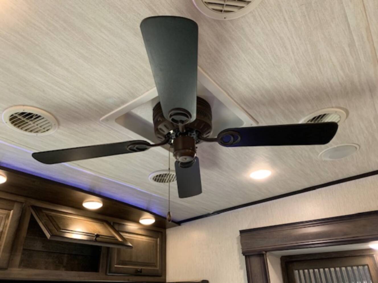 A photo of this 2020 Heartland Bighorn Traveler 32RS