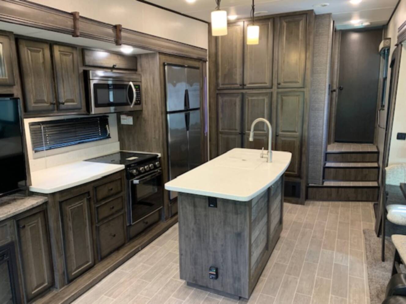 A photo of this 2020 Heartland Bighorn Traveler 32RS