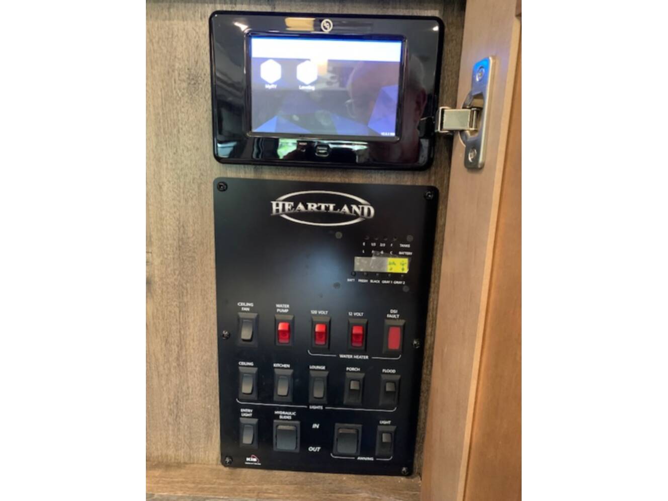 A photo of this 2020 Heartland Bighorn Traveler 32RS