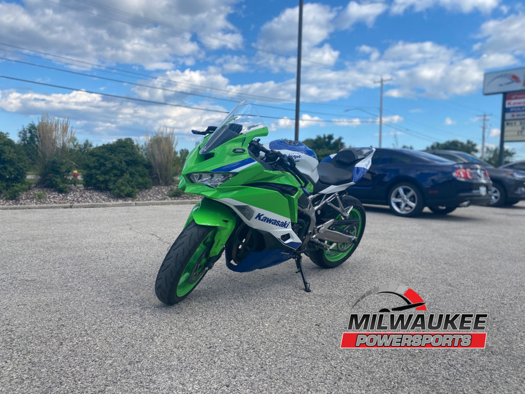 いさ ISA 2025 Kawasaki NINJA® ZX™-4RR ABS | North American