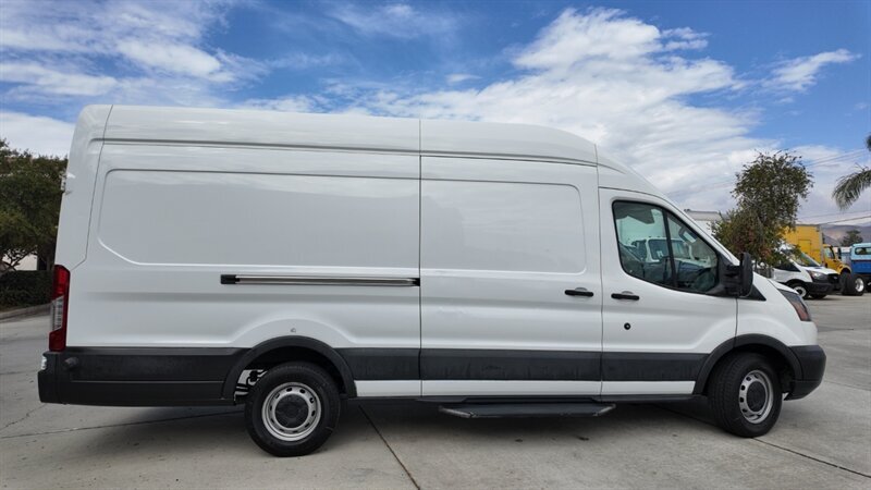 2018 Ford Transit photo 16