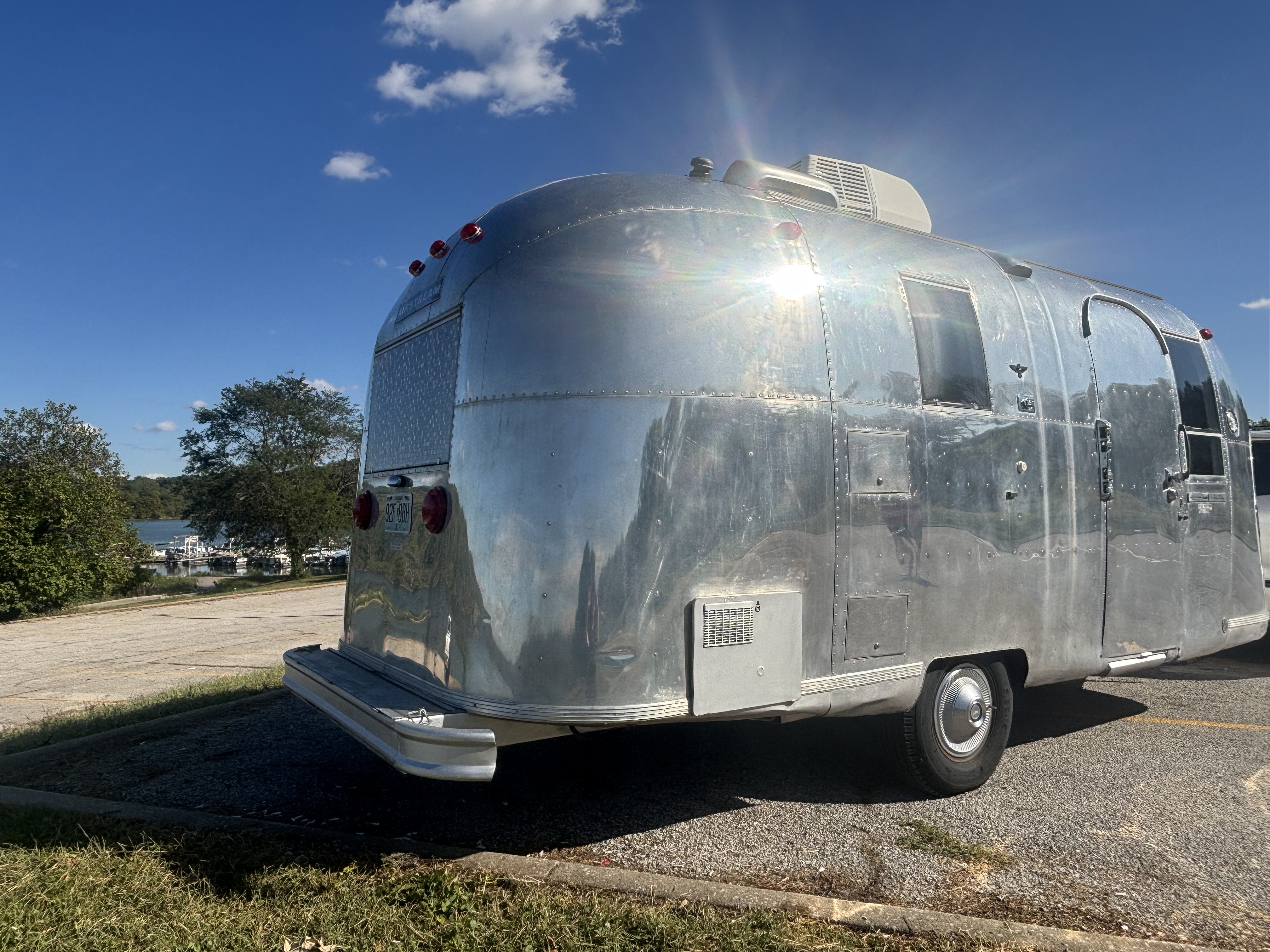 1966 Airstream GLOBETROTTER 19 in lake lotawana MO