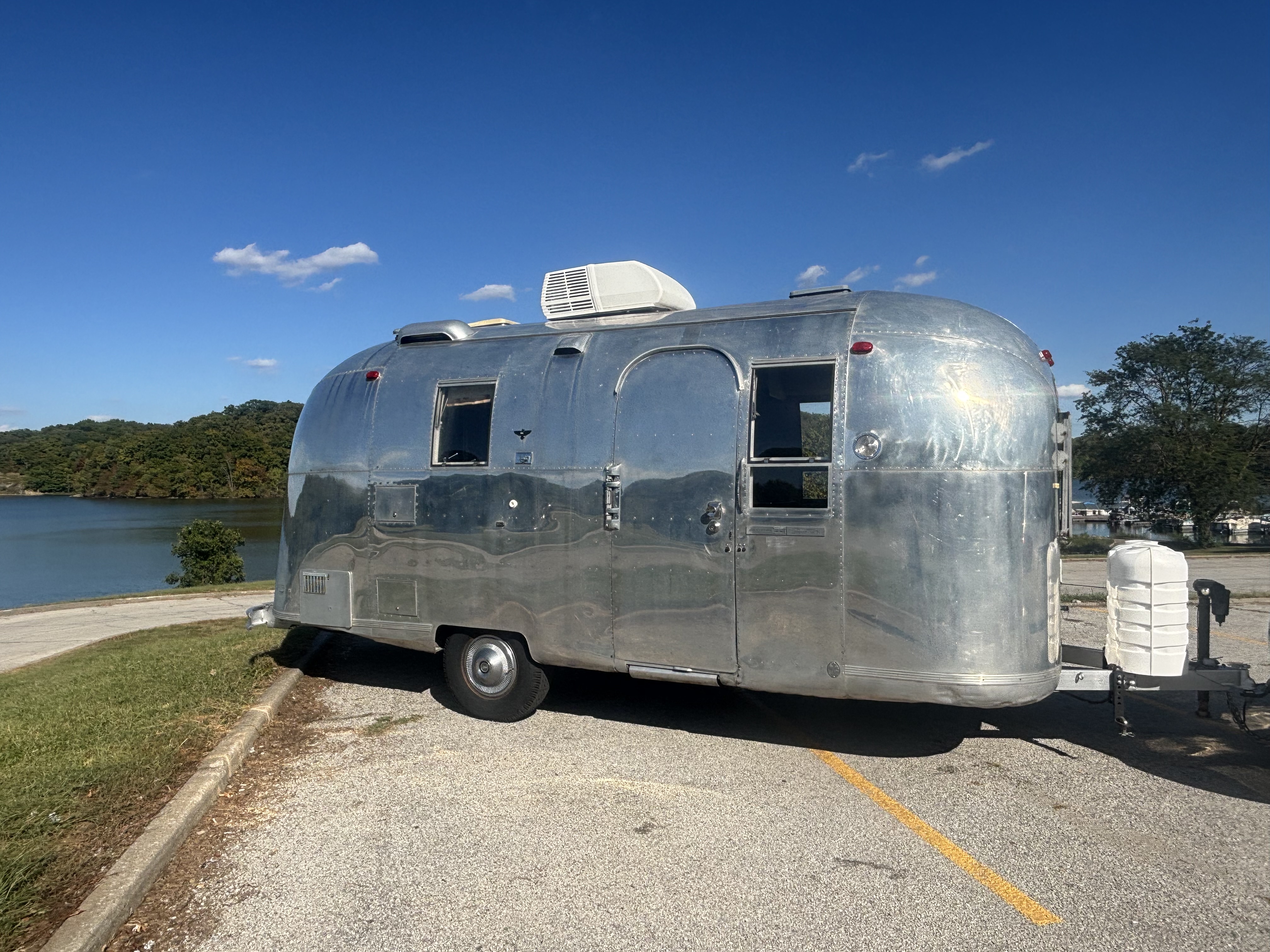 1966 Airstream GLOBETROTTER 19 RV