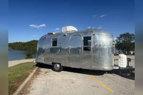 1966 Airstream GLOBETROTTER 19 in lake lotawana MO