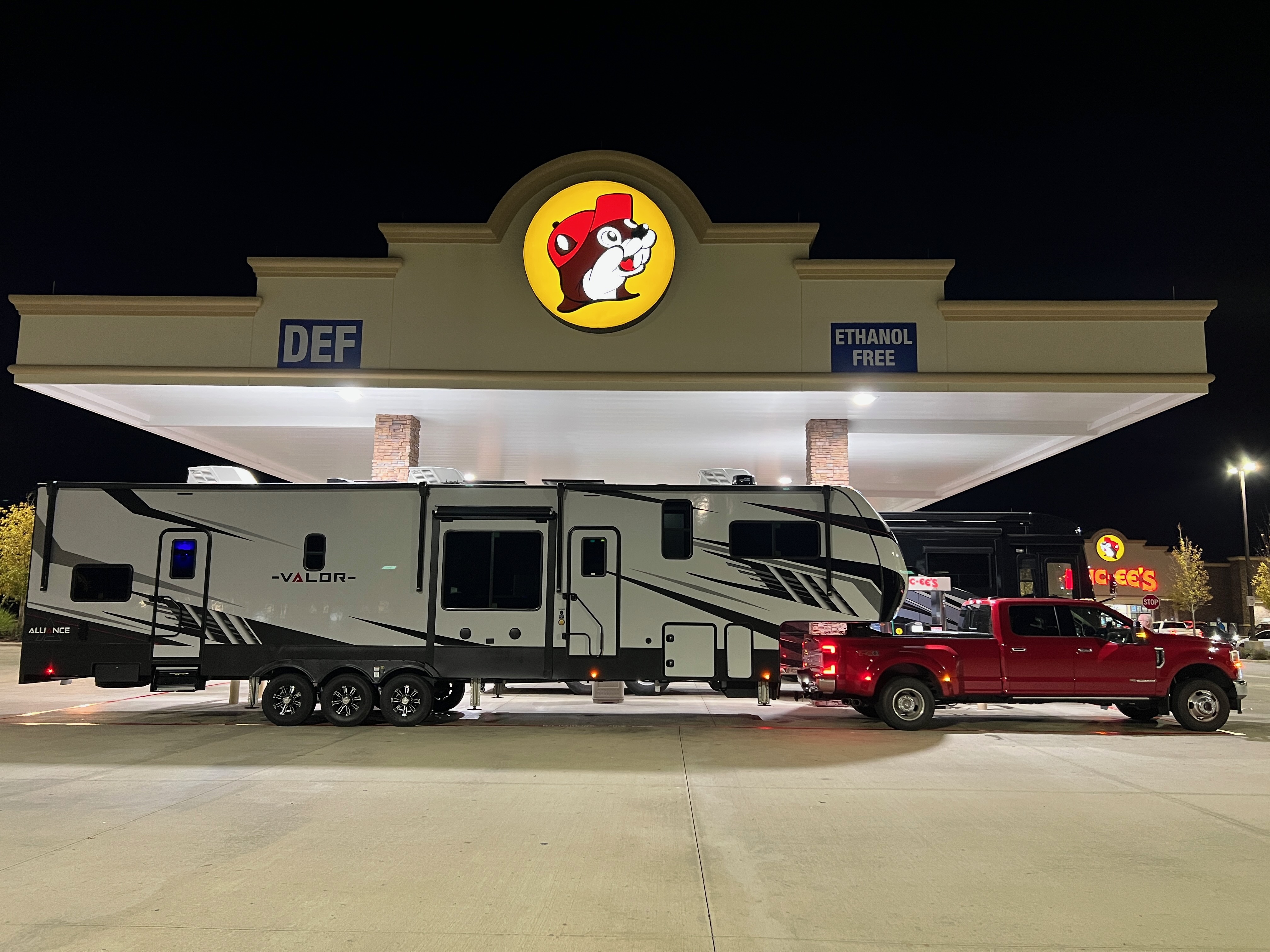 2022 Alliance Rv VALOR 43V13 in woodstock GA