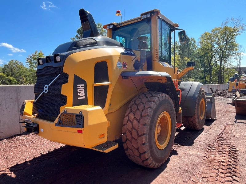 2023 VOLVO L60H