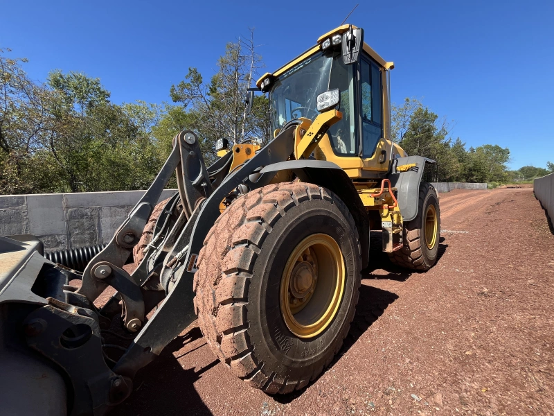 2023 VOLVO L60H
