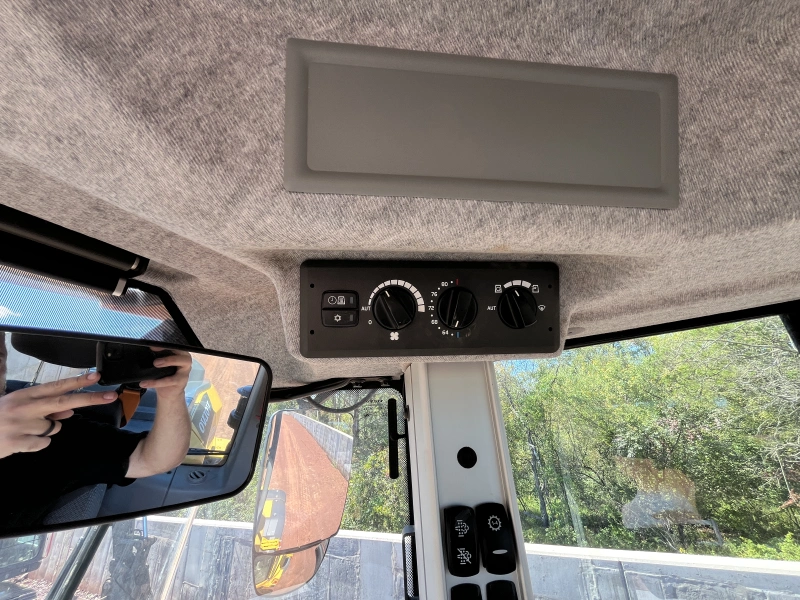 2023 VOLVO L60H