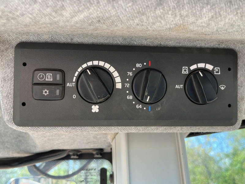 2023 VOLVO L60H