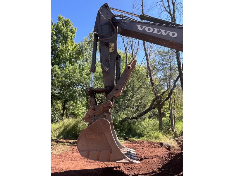 2018 VOLVO EC220EL