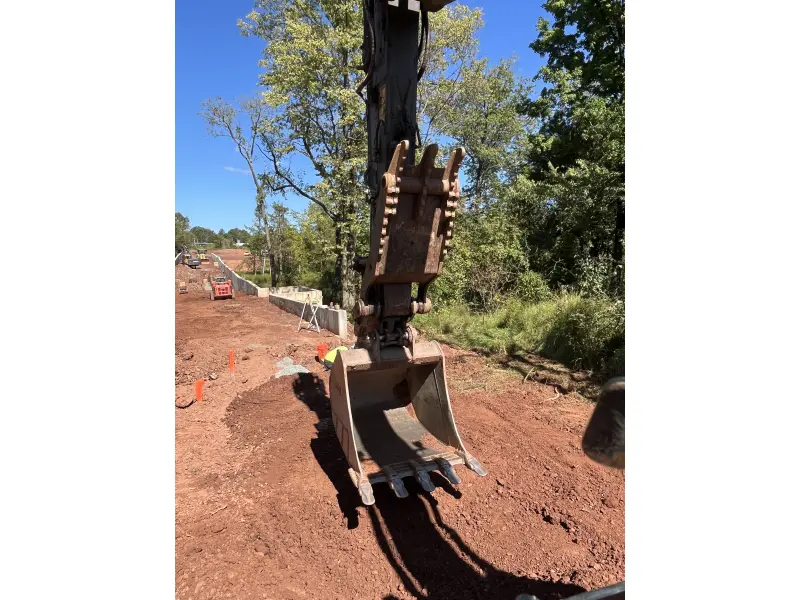 2018 VOLVO EC220EL