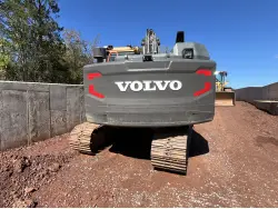 2015 VOLVO EC140EL