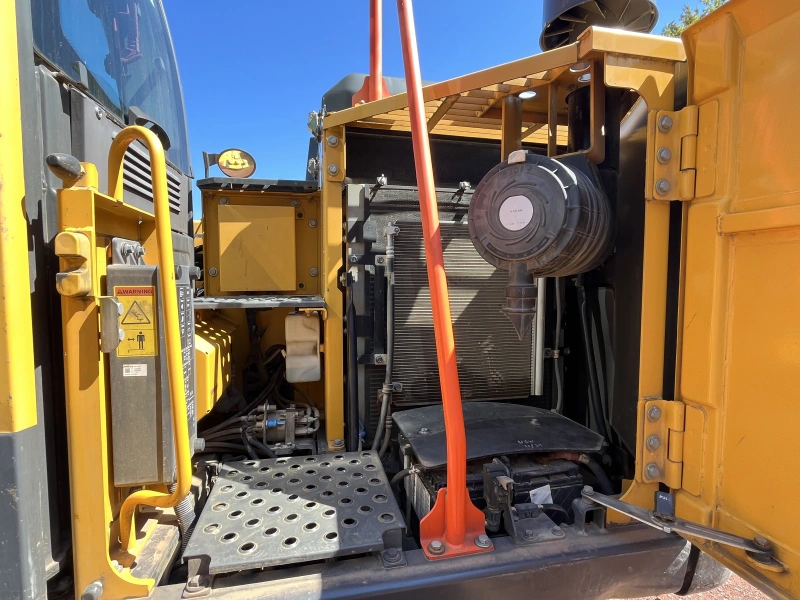2015 VOLVO EC140EL