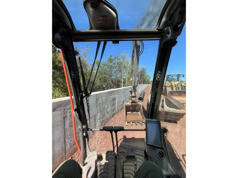 2015 VOLVO EC140EL