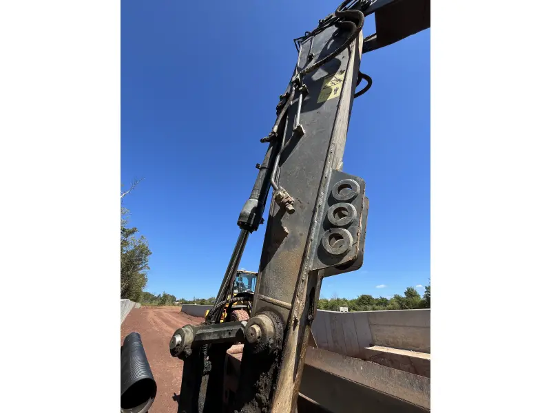 2015 VOLVO EC140EL