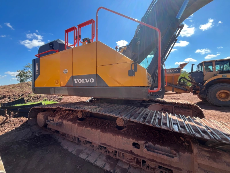 2022 VOLVO EC380EL