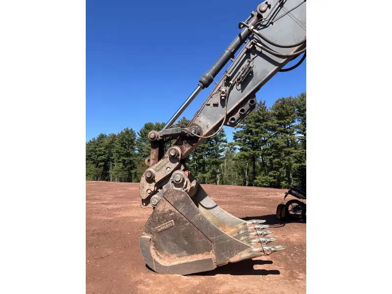 2022 VOLVO EC380EL