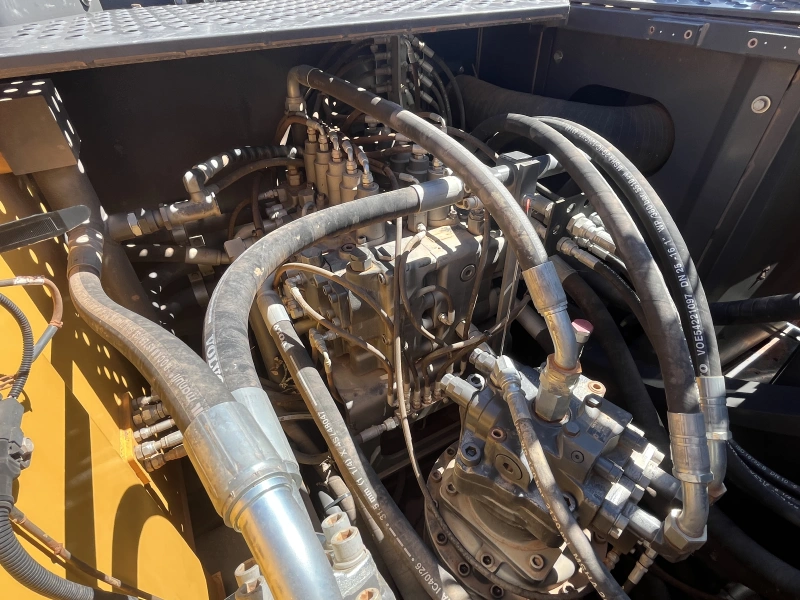 2022 VOLVO EC380EL