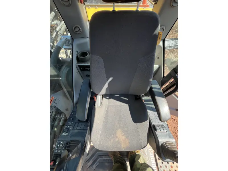 2022 VOLVO EC380EL
