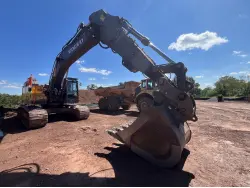2022 VOLVO EC380EL