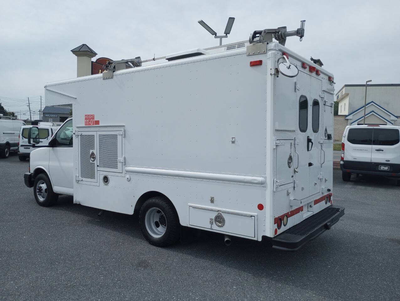 2009 Gmc Savana 3500 Cutaway photo 3