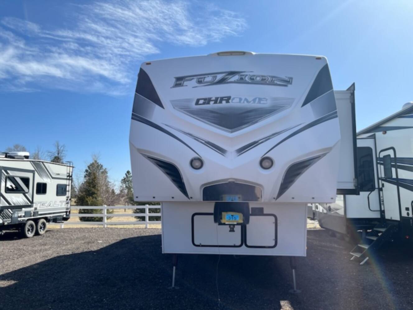 A photo of this 2014 Keystone FUZION
