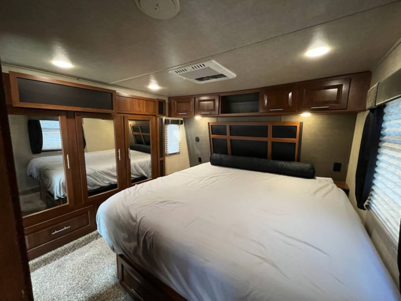 A photo of this 2014 Keystone FUZION