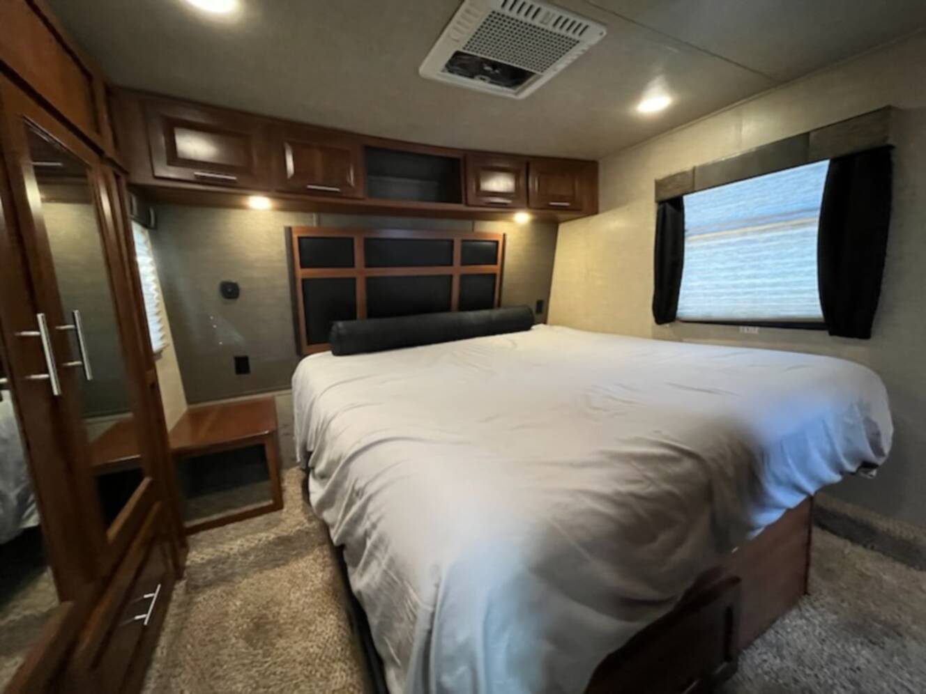 A photo of this 2014 Keystone FUZION