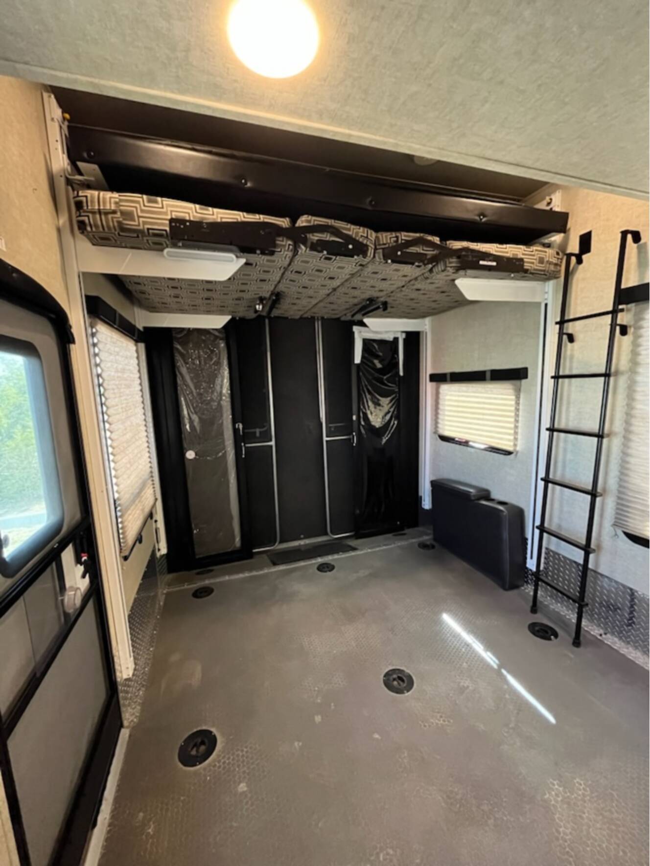 A photo of this 2014 Keystone FUZION