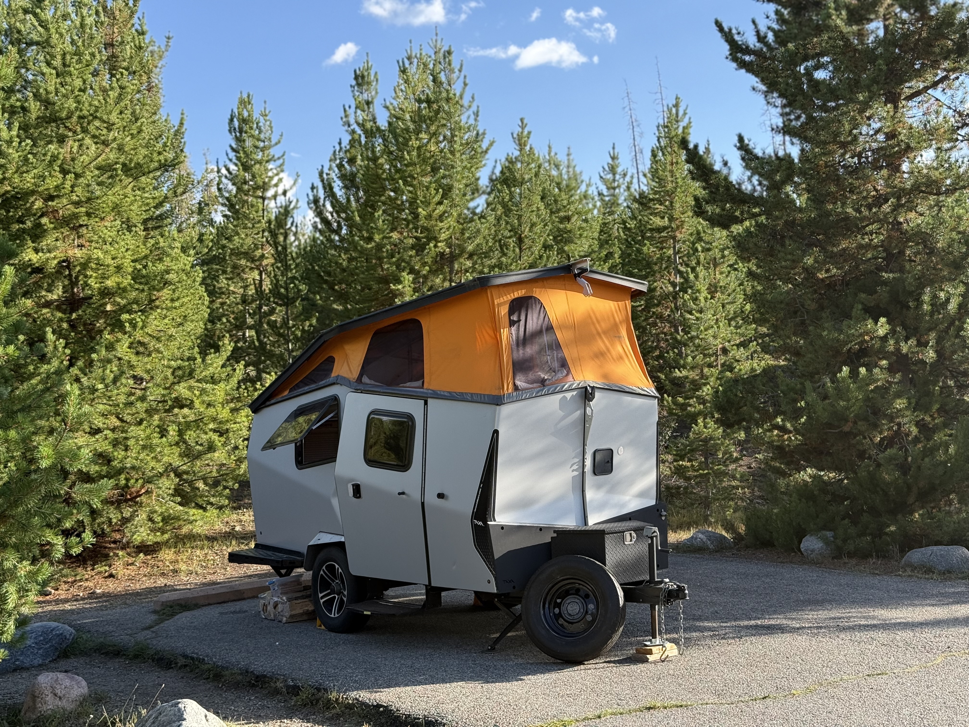 2016 Taxa Outdoors CRICKET CAMP RV