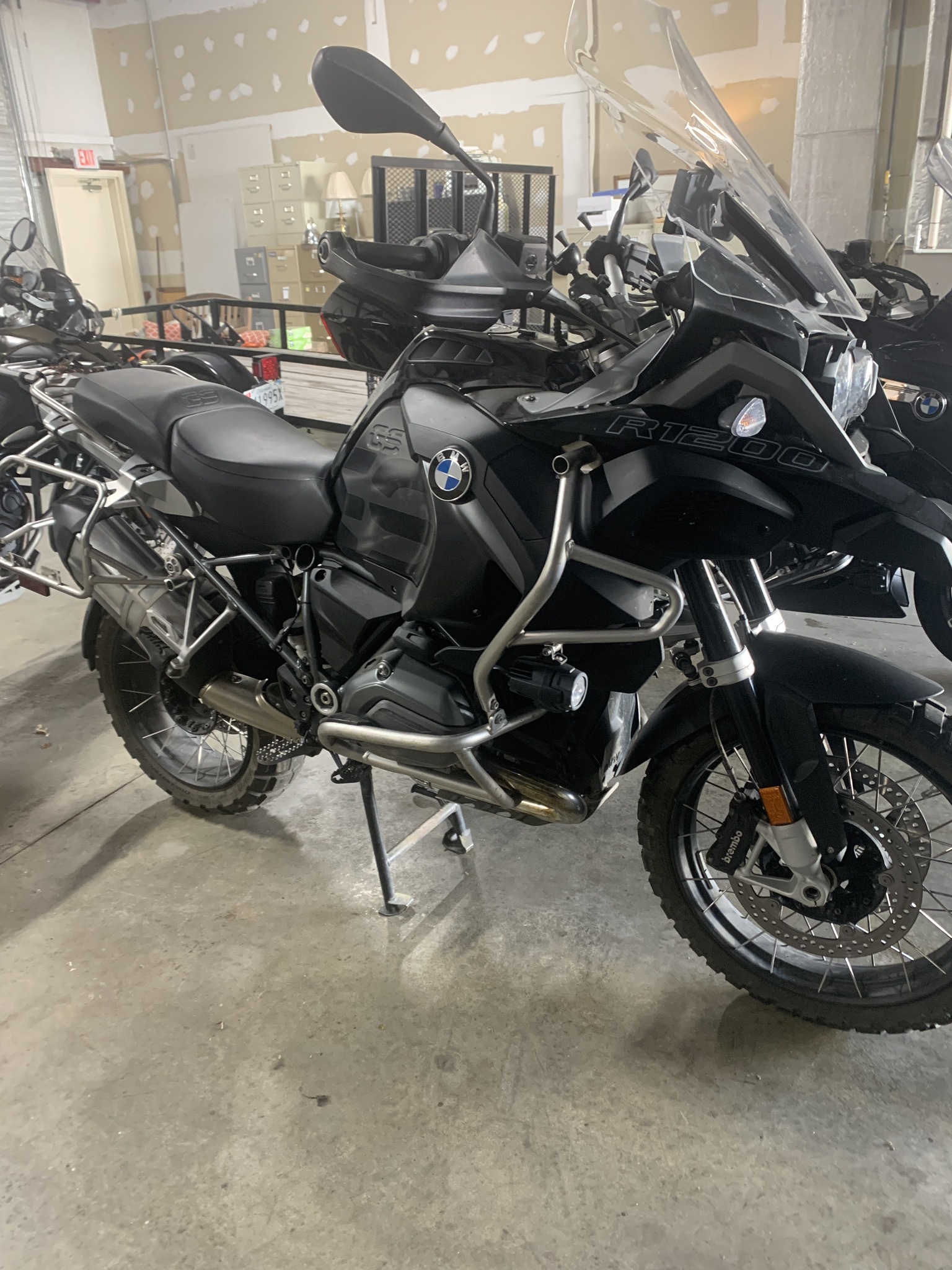 ロッキー 1995 Kawasaki Ninja ZX-7 – Iconic Motorbike Auctions