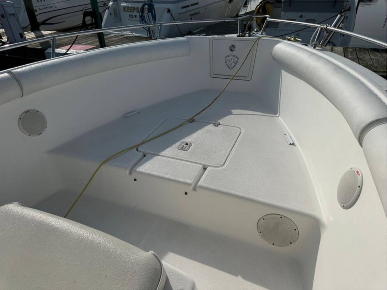 A photo of this 2006 Century 2600 Cc